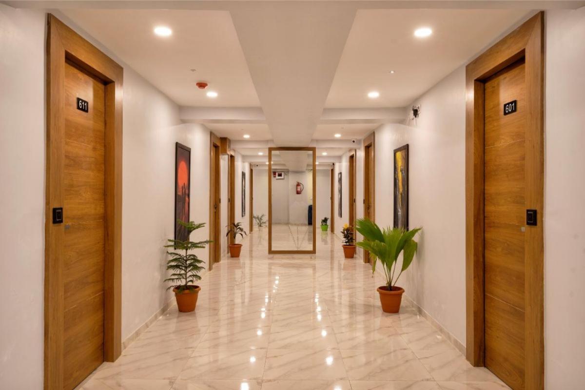 Hotel Royal 24 Ahmedabad Luaran gambar