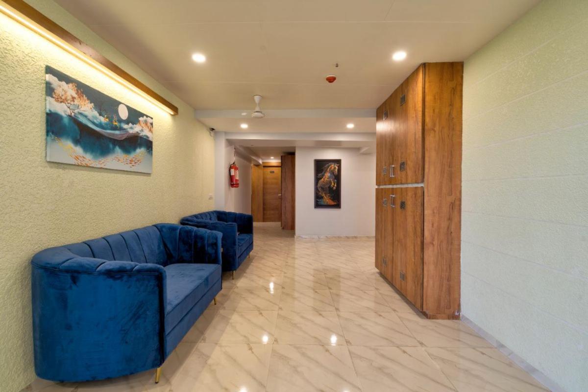Hotel Royal 24 Ahmedabad Luaran gambar