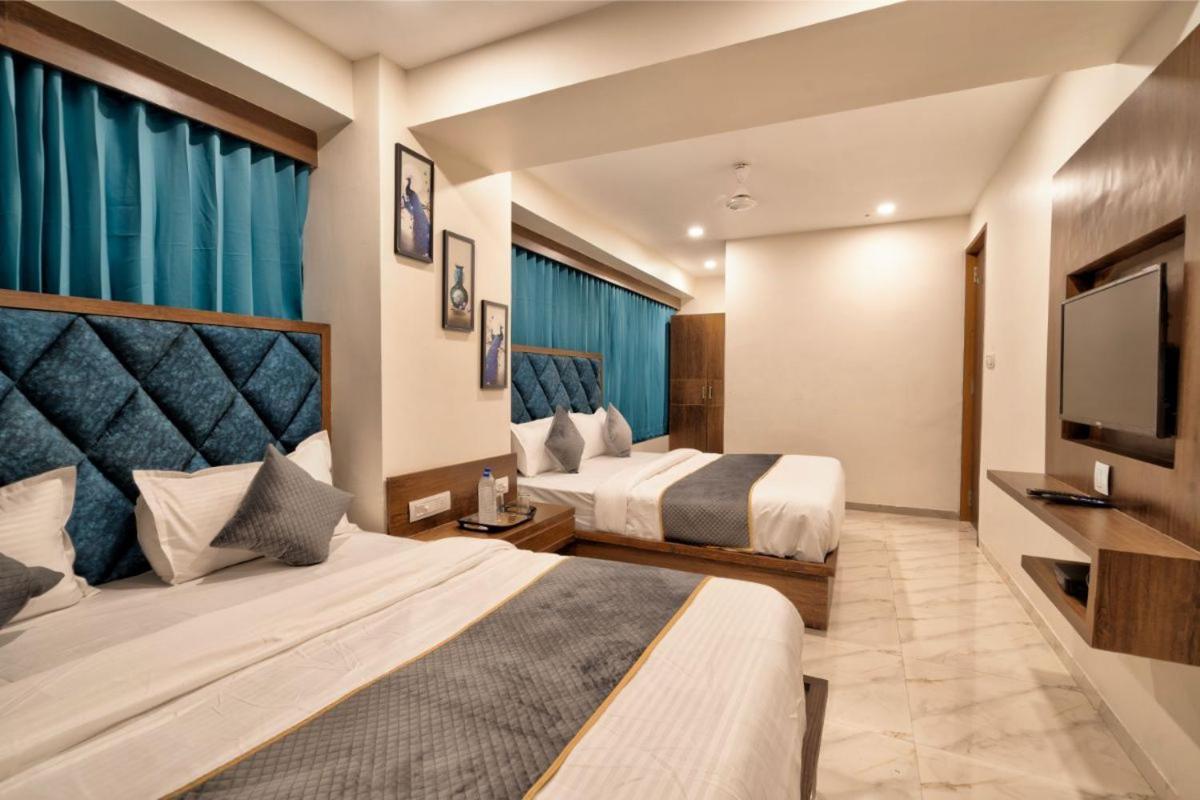 Hotel Royal 24 Ahmedabad Luaran gambar