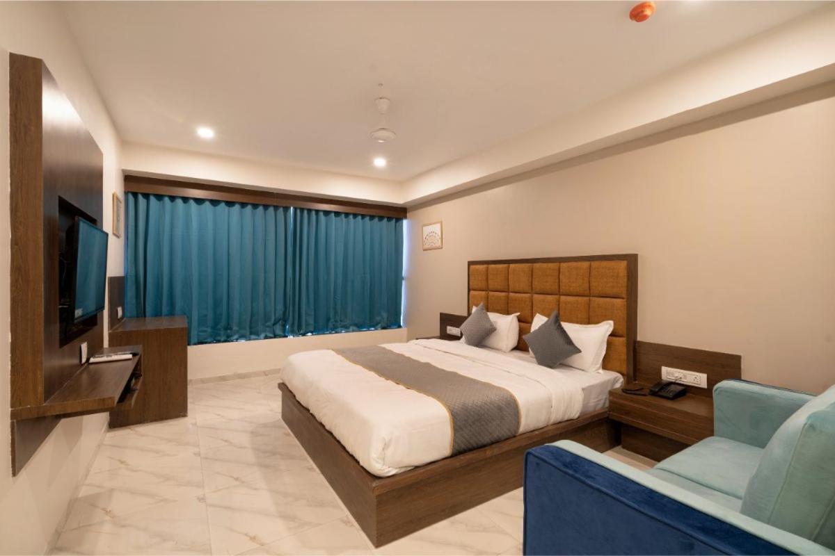 Hotel Royal 24 Ahmedabad Luaran gambar